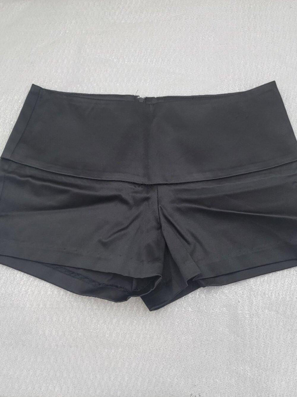 Wet Seal Black Short Zipper Back - Size Small